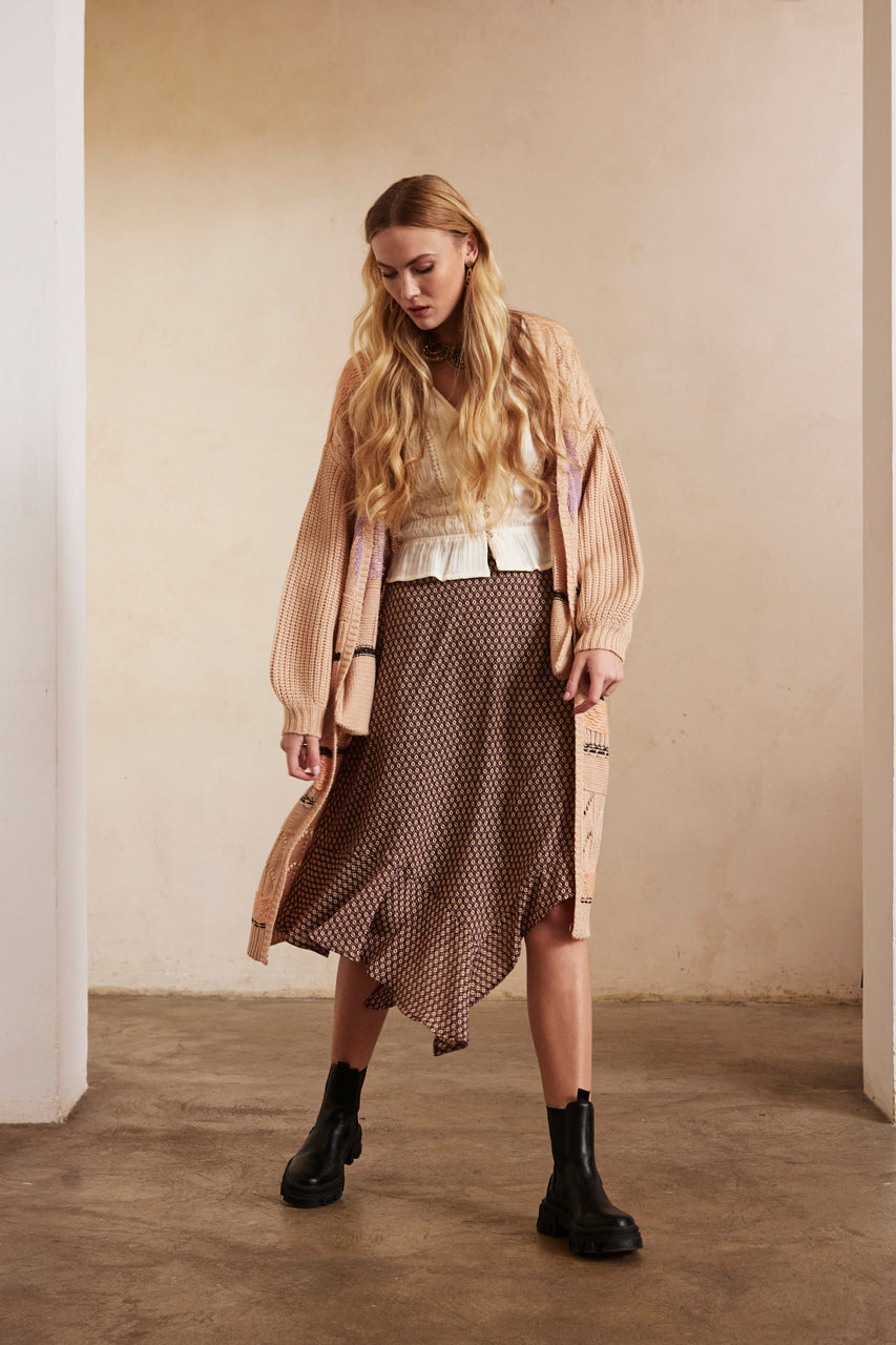 Plain fitted blouse with elastic bands - ECRU