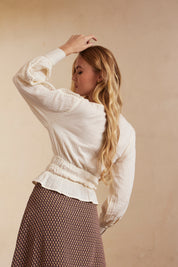 Plain fitted blouse with elastic bands - ECRU