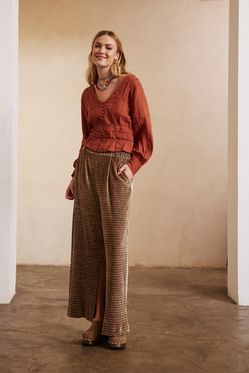 PLAIN FITTED BLOUSE WITH ELASTIC BANDS - BRICK