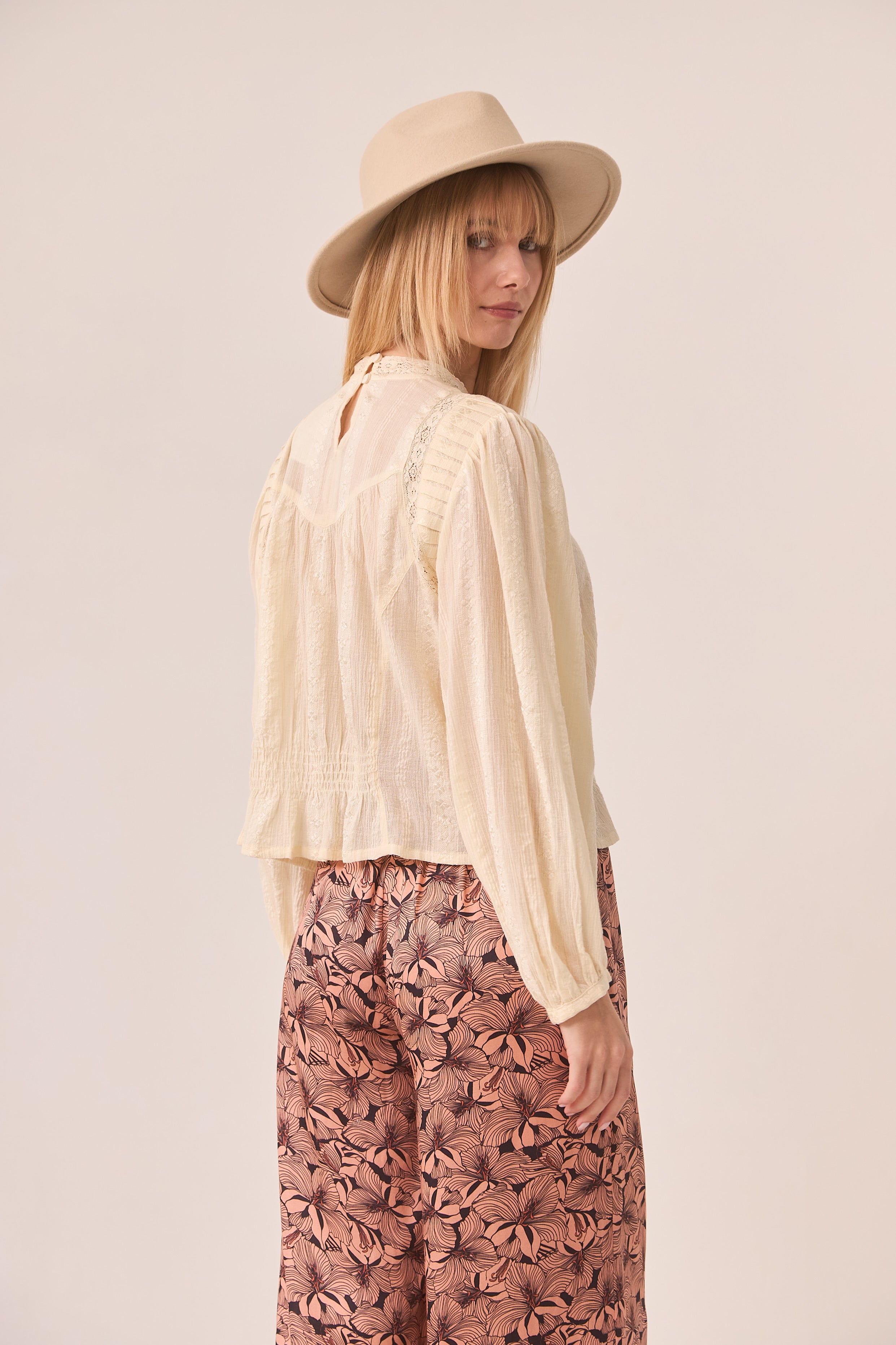 ROMANTIC OPENWORK RIBBON BLOUSE - IVORY