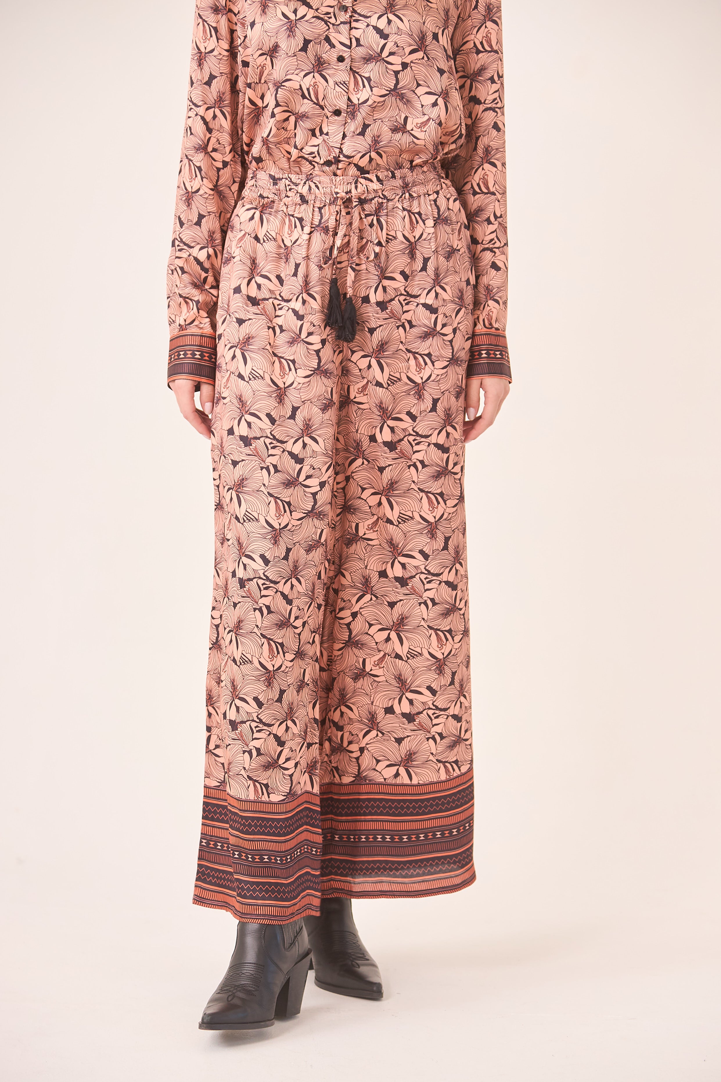 PANTALÓN FLORES CENEFA - PEACH