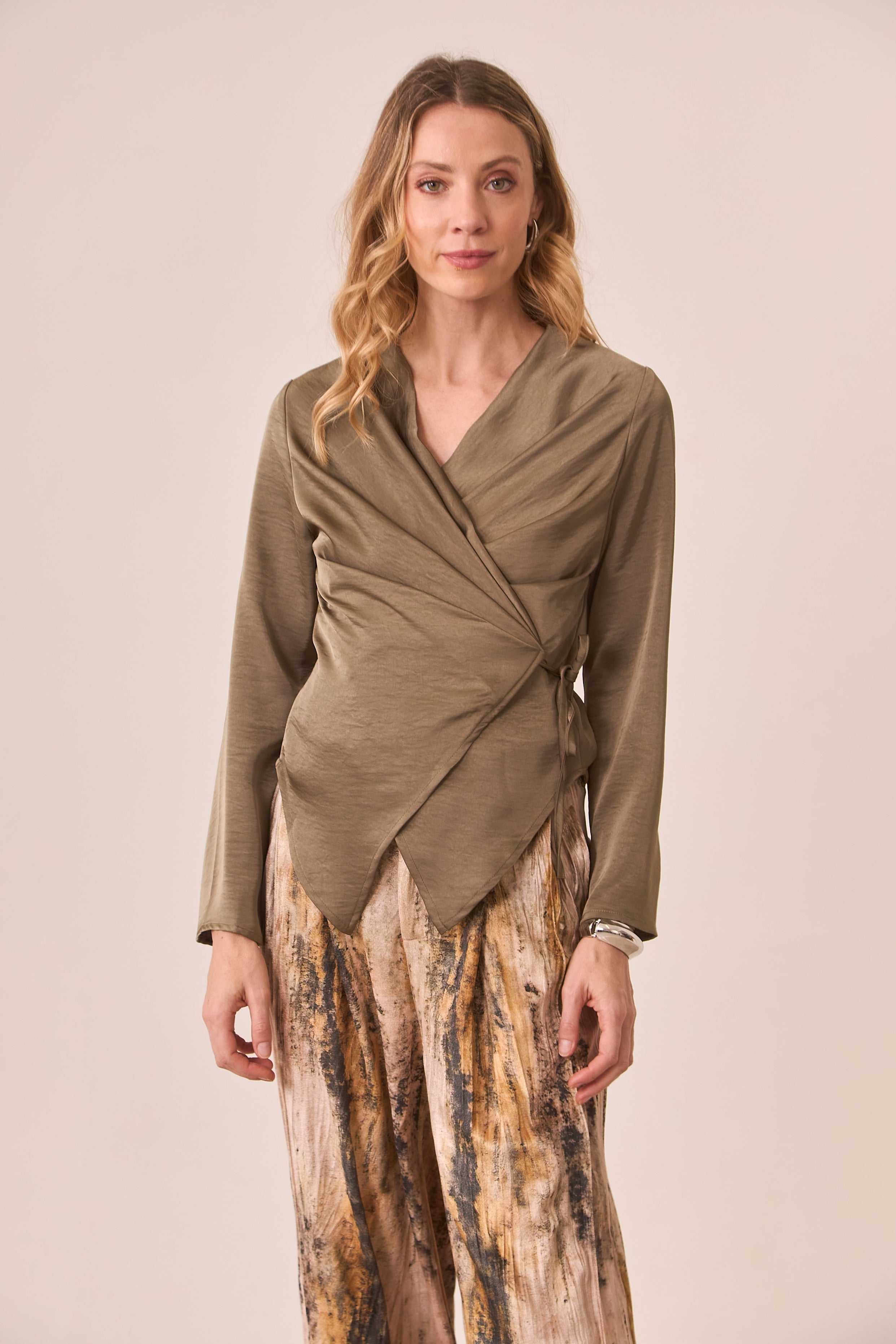 SATIN WRAP BLOUSE - KHAKI