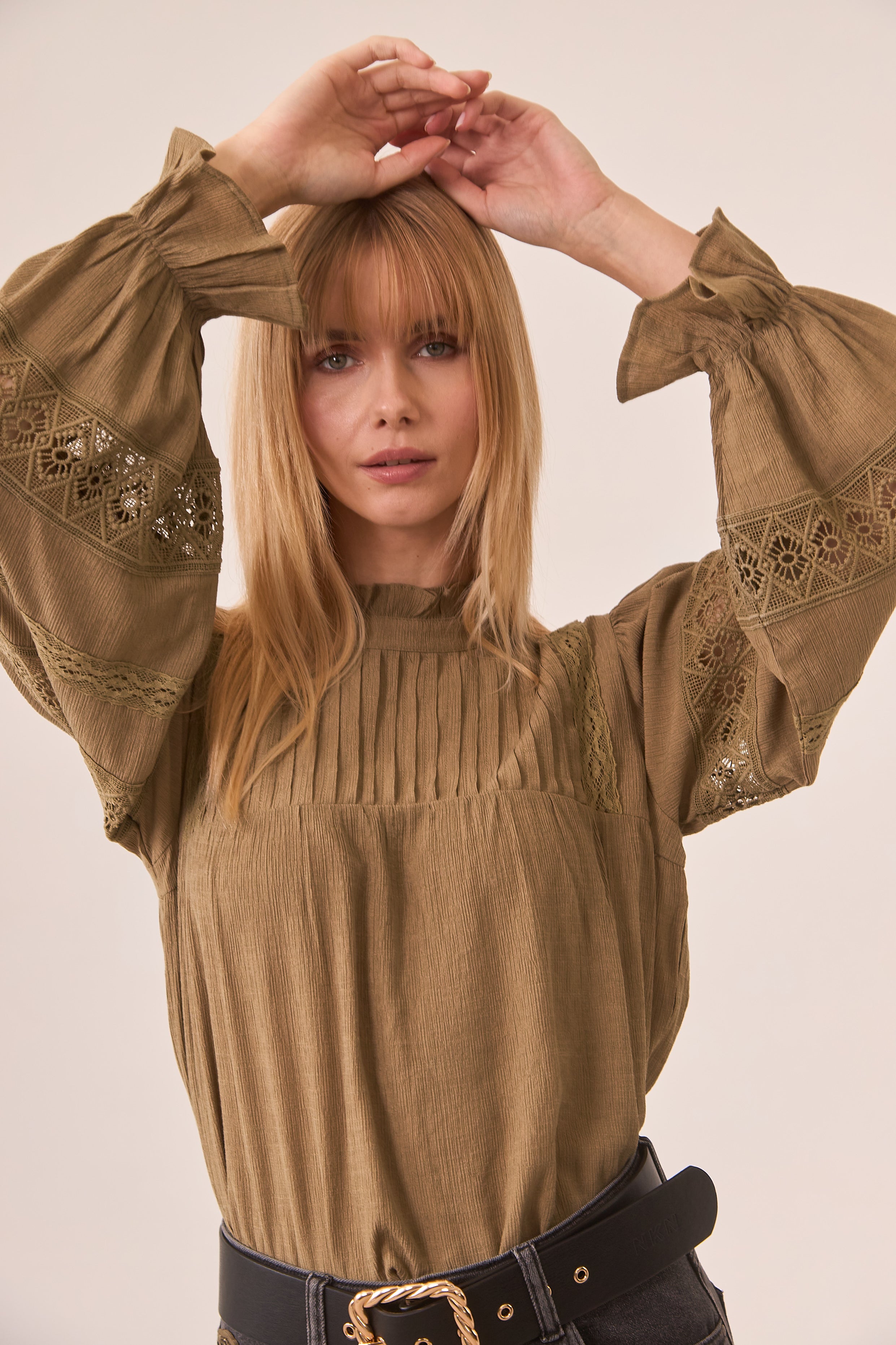 CLOSED NECKLINE BLOUSE WITH PLEATS - KHAKI