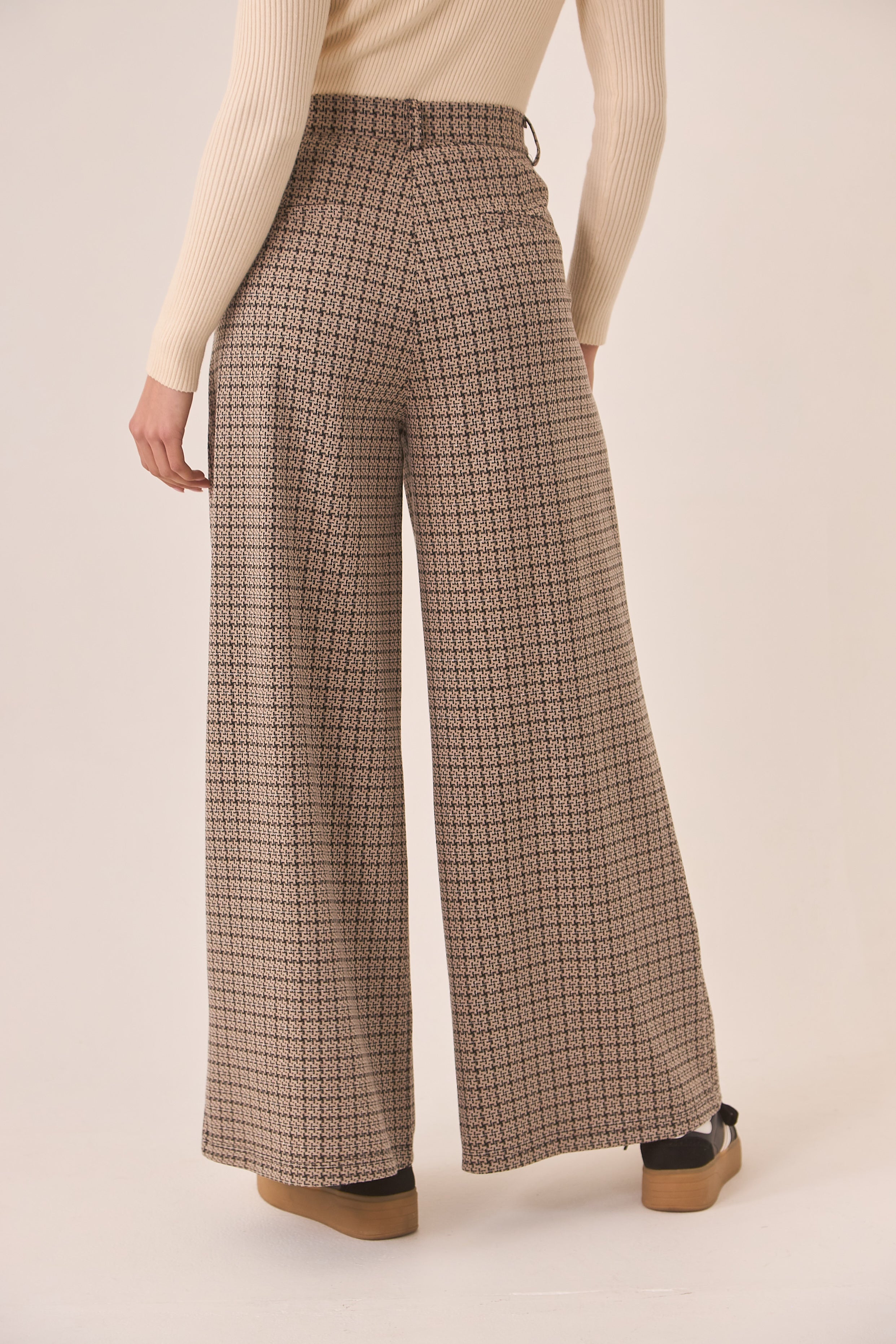 PANTALÓN SASTRE PATA DE GALLO  - CAMEL