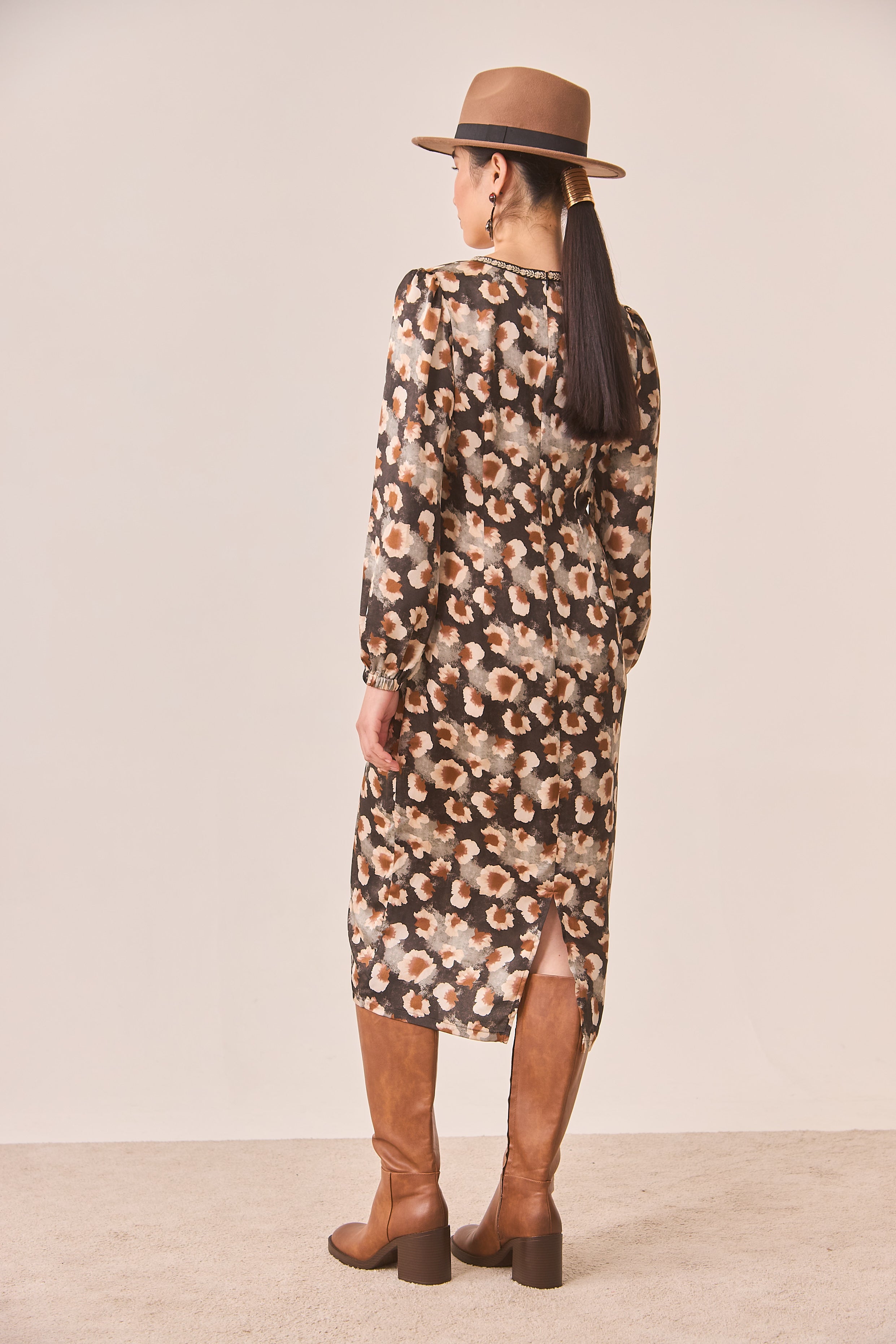 VESTIDO ESTAMPADO CINTURA ENTALLADA - BLACK