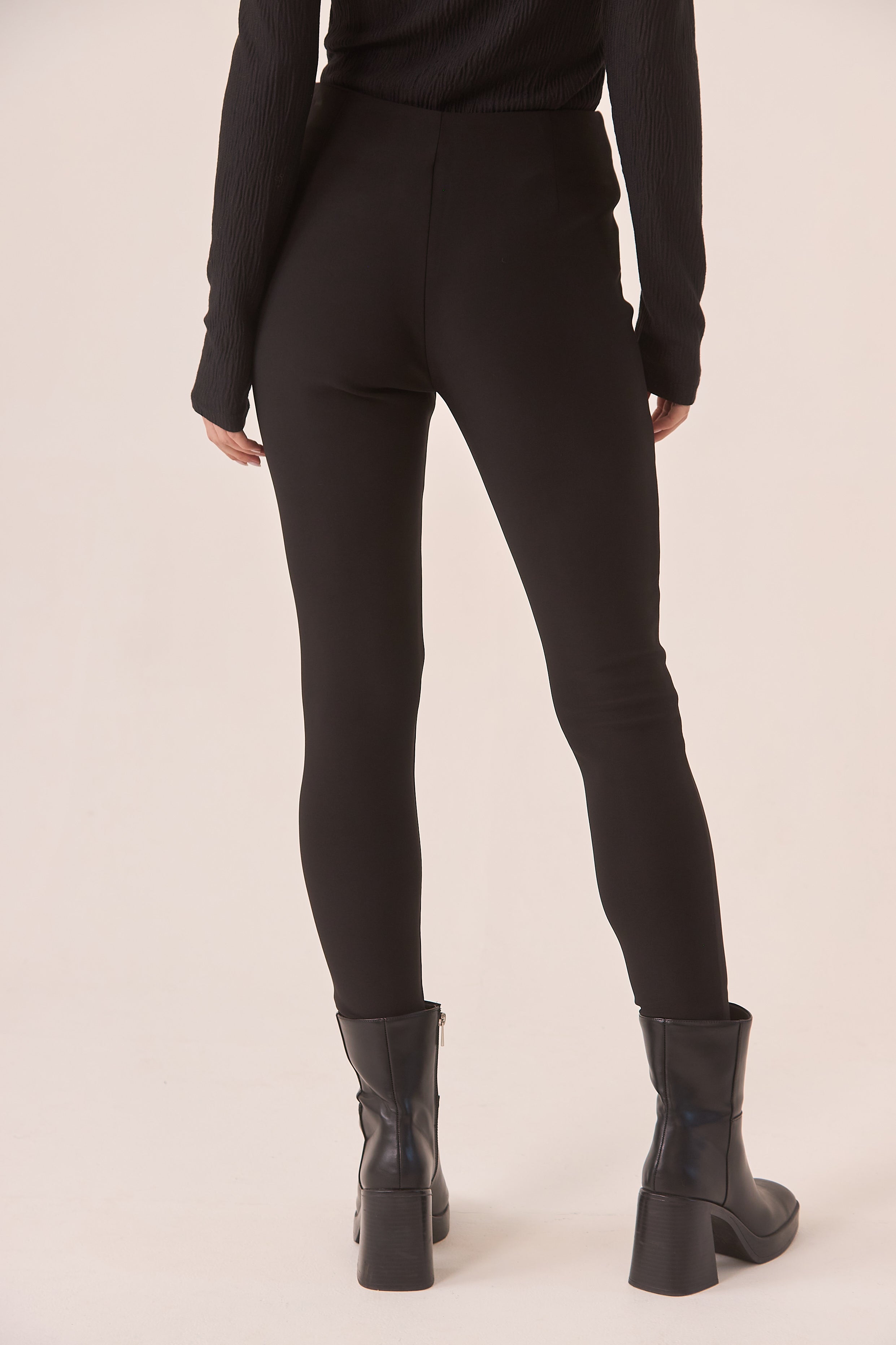 PANTALÓN SKINNY CREMALLERAS - BLACK