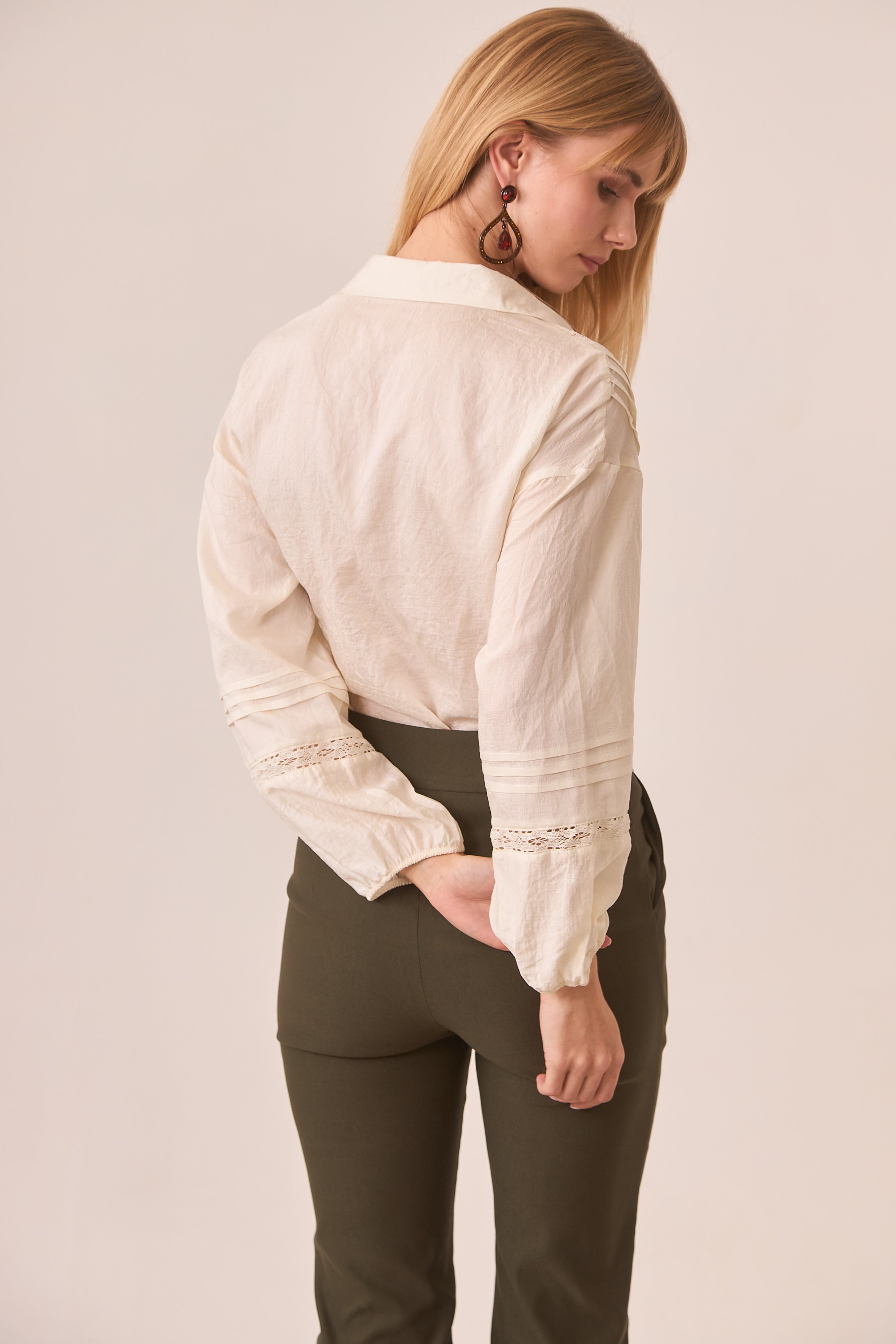 ROMANTIC SHIRT BLOUSE - IVORY