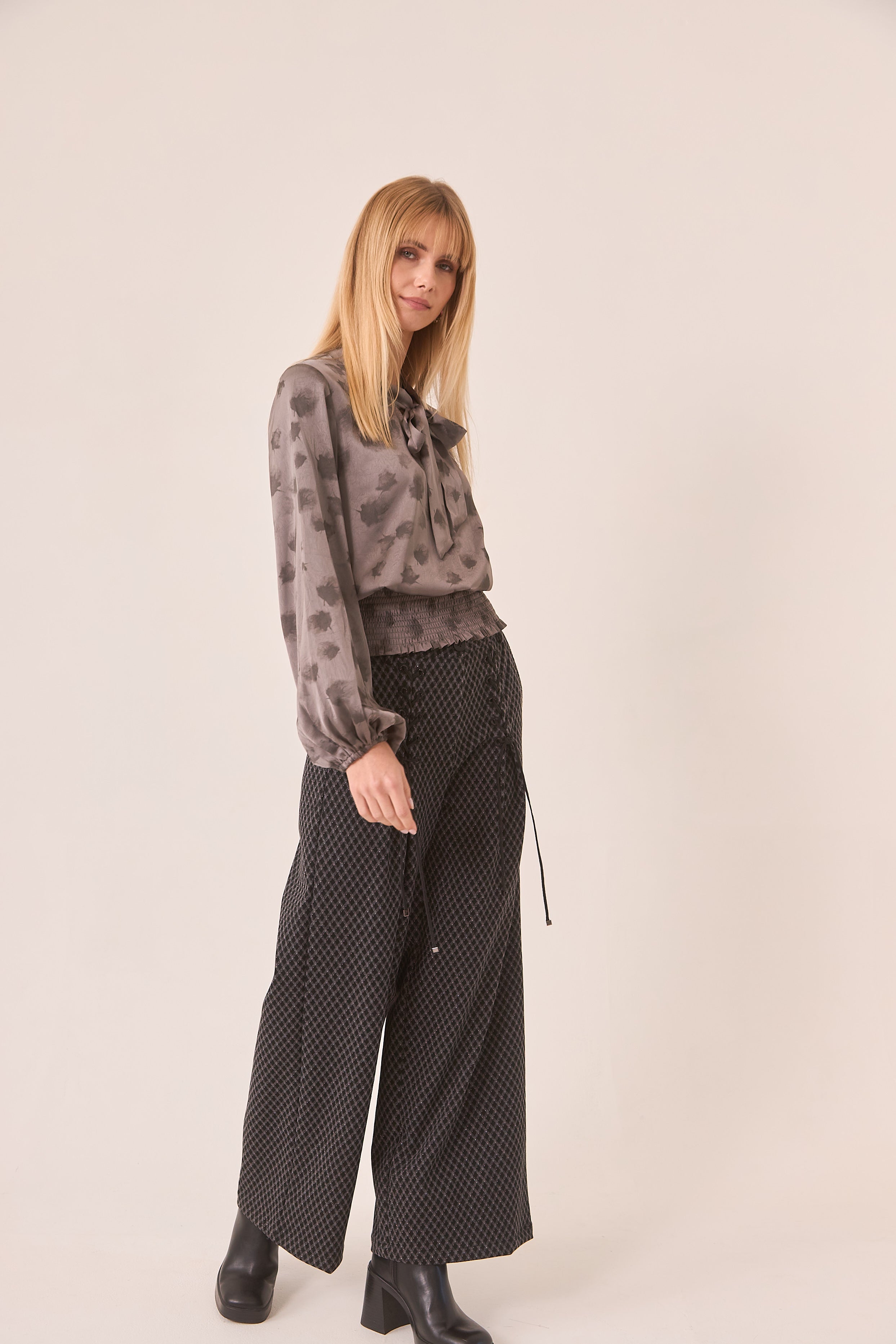 Tie-dye blouse with gathered waist - Grey