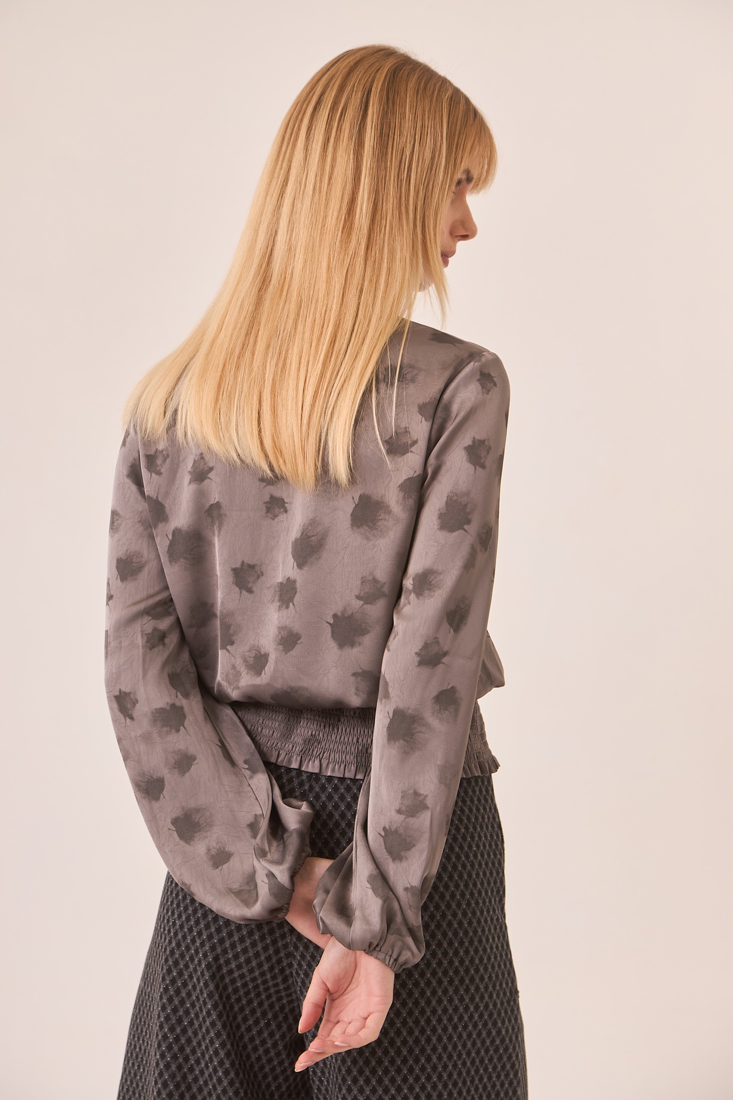 Tie-dye blouse with gathered waist - Grey