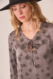 VESTIDO RECTO ESTAMPADO - GREY