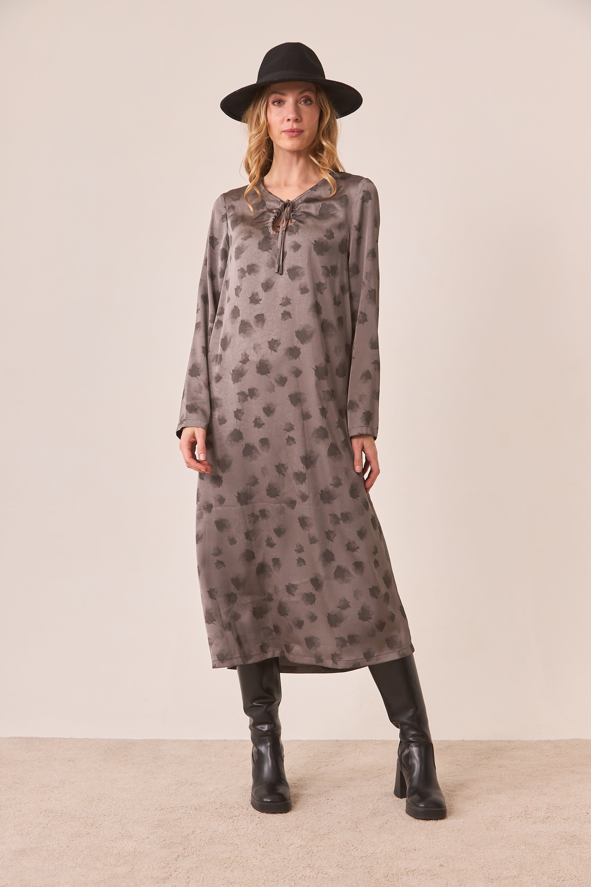 VESTIDO RECTO ESTAMPADO - GREY