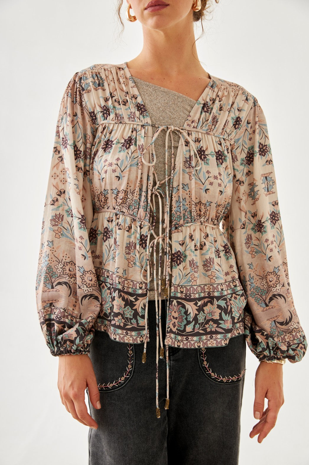 BLUSA ESTAMPADA LAZOS - CAMEL
