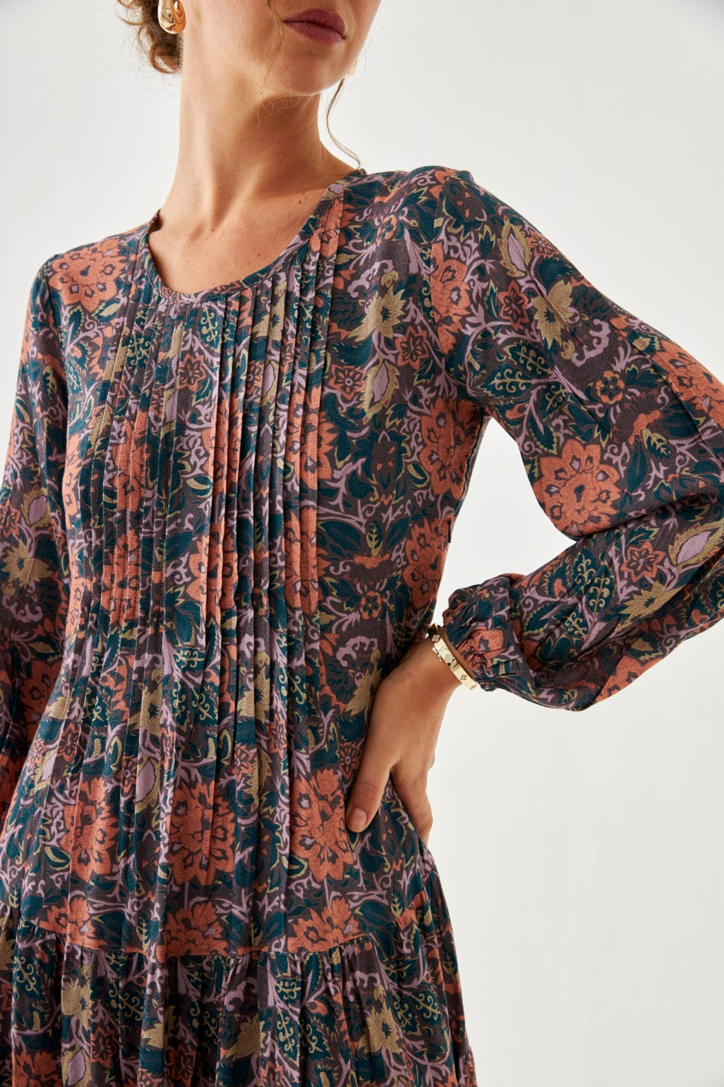 VESTIDO CORTO PLISADOS FLORES - BLUE