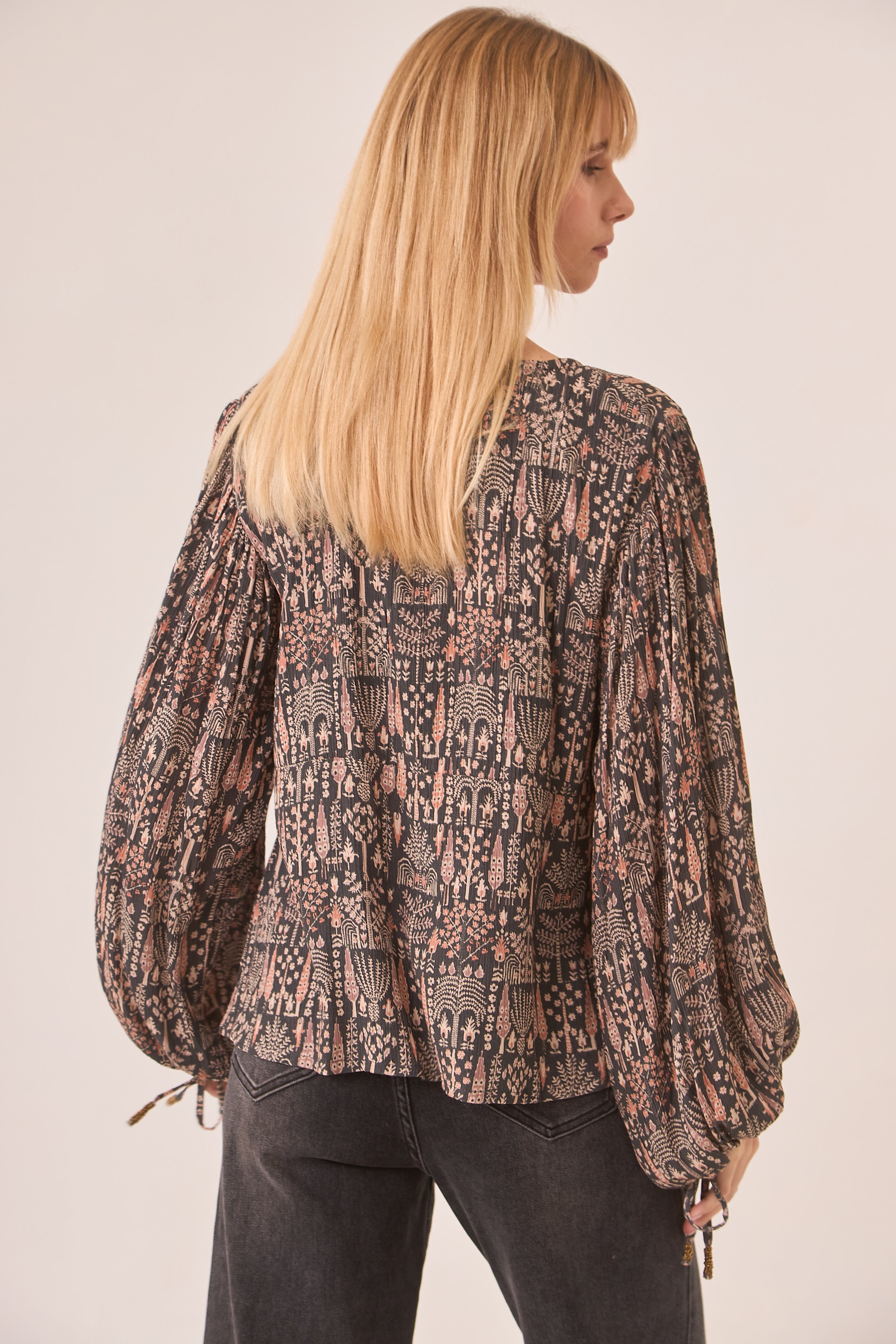 PRINTED BLOUSE WITH BALLOON SLEEVES AND BUTTONS - BLACK