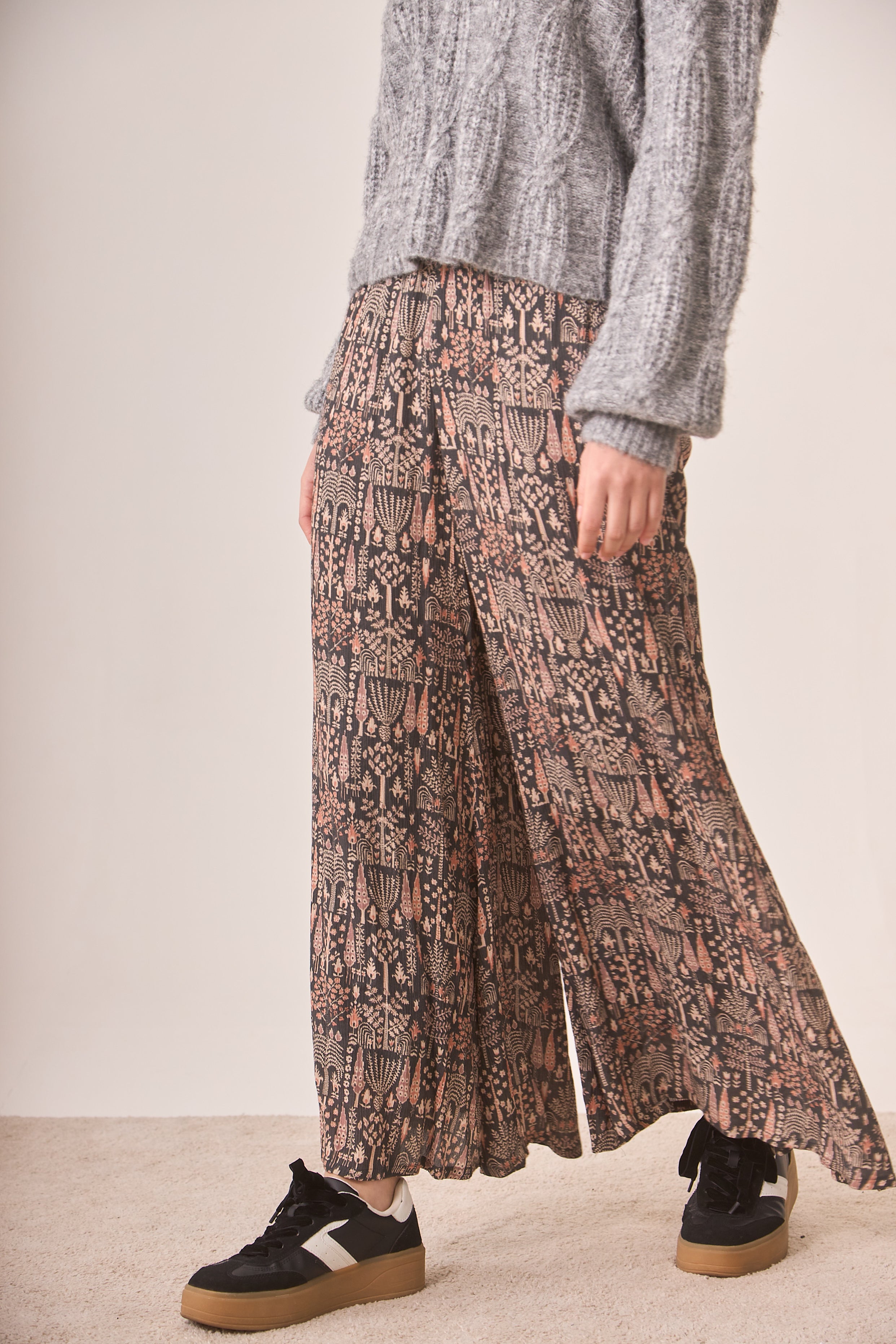 PANTALÓN FLUIDO ESTAMPADO - BLACK