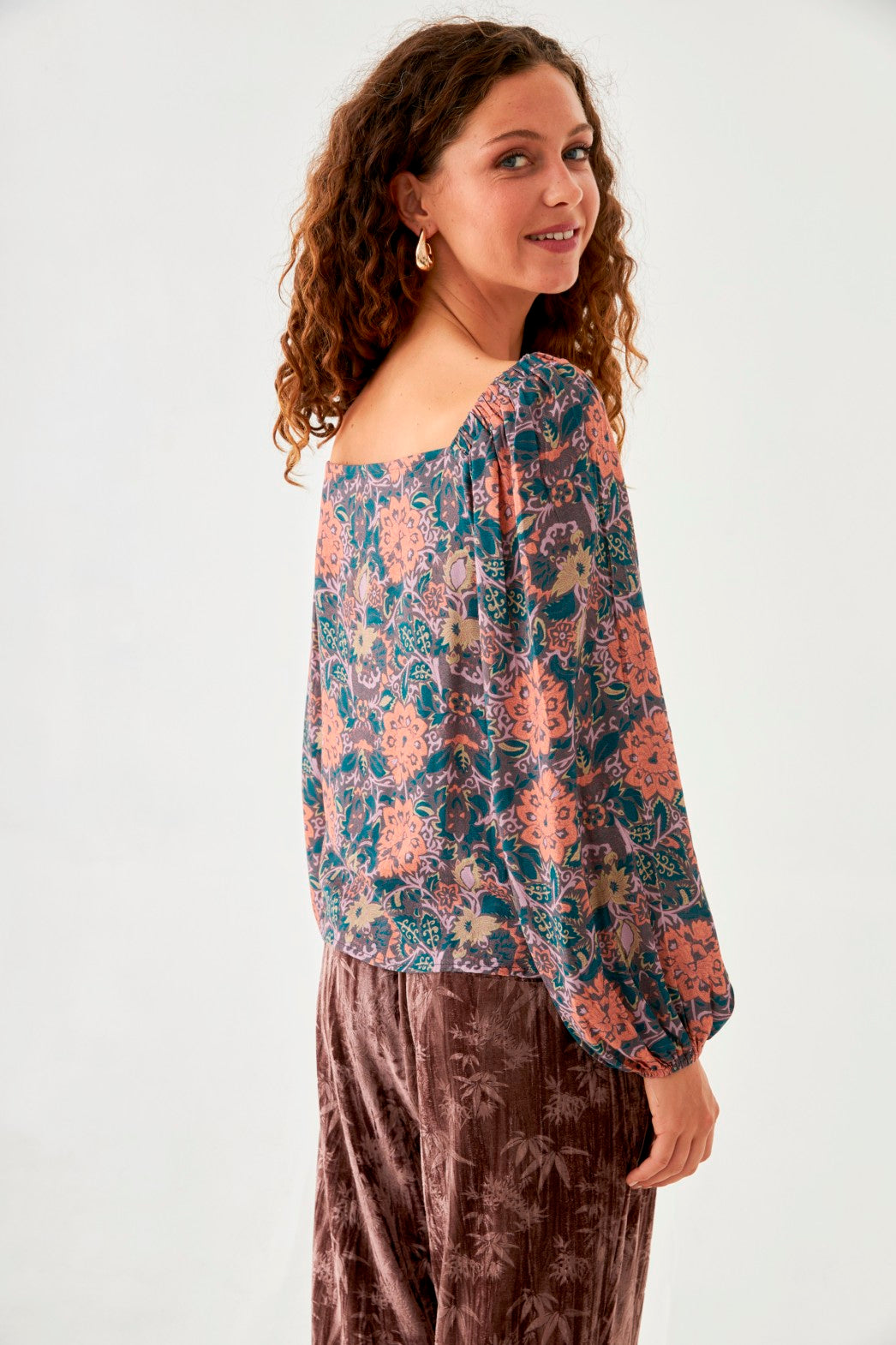 BLUSA PLISADOS FLORES - BLUE