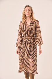 VESTIDO MIDI ANIMAL PRINT - CAMEL