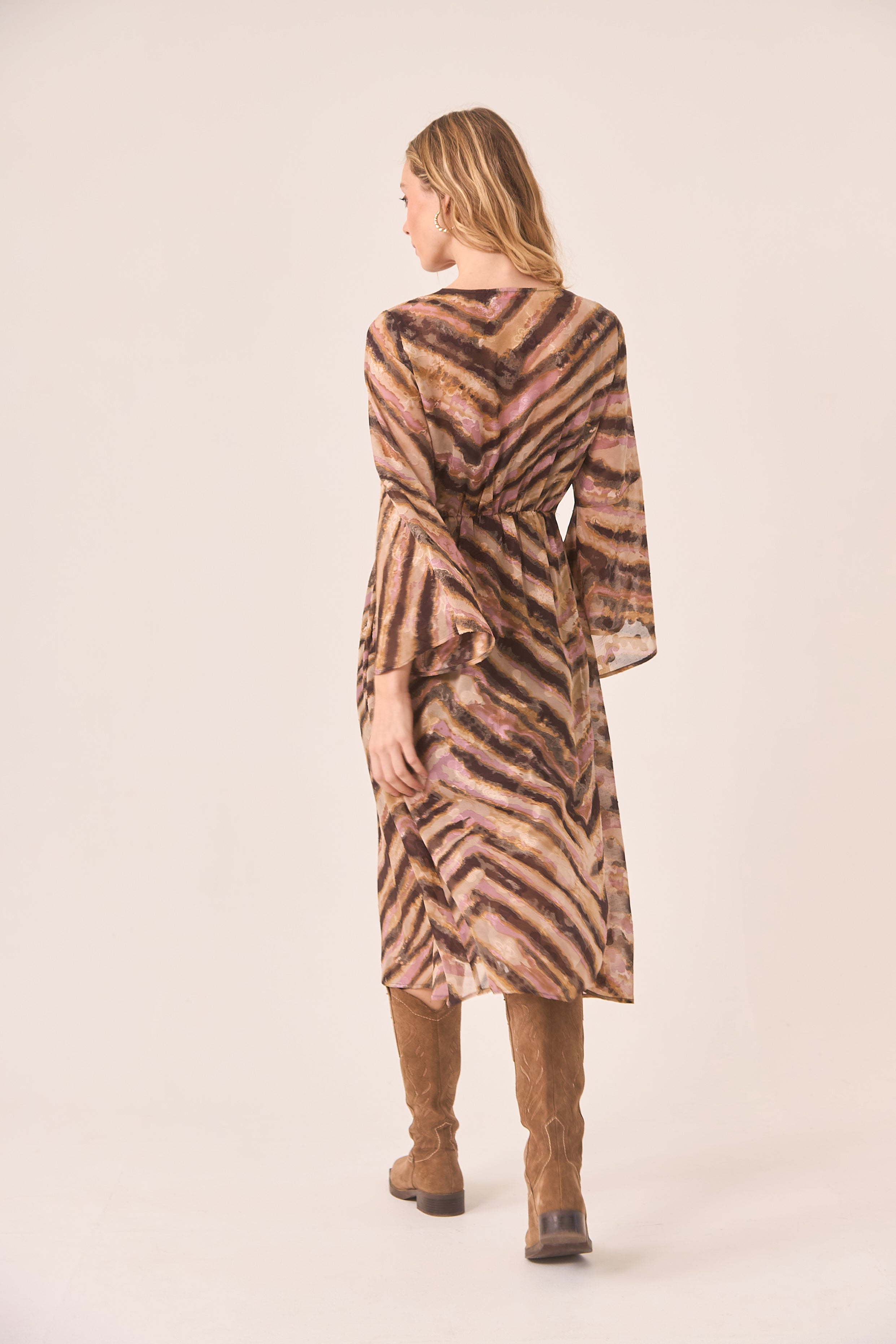 VESTIDO MIDI ANIMAL PRINT - CAMEL