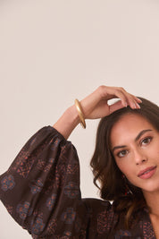 BRAZALETE METÁLICO MATE - GOLDEN