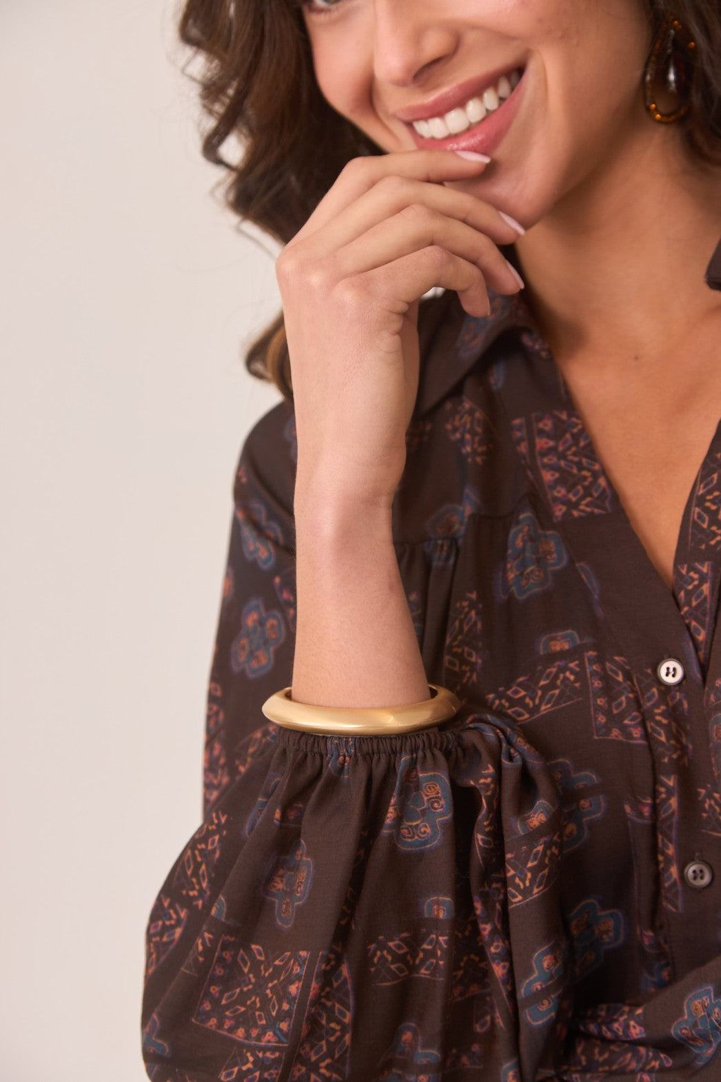 BRAZALETE METÁLICO MATE - GOLDEN