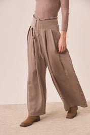 PANTALÓN PALAZZO PINZAS - CAMEL
