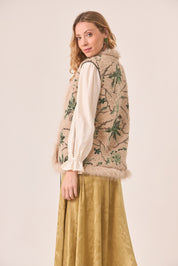 FANTASY SHEEPSKIN VEST - IVORY