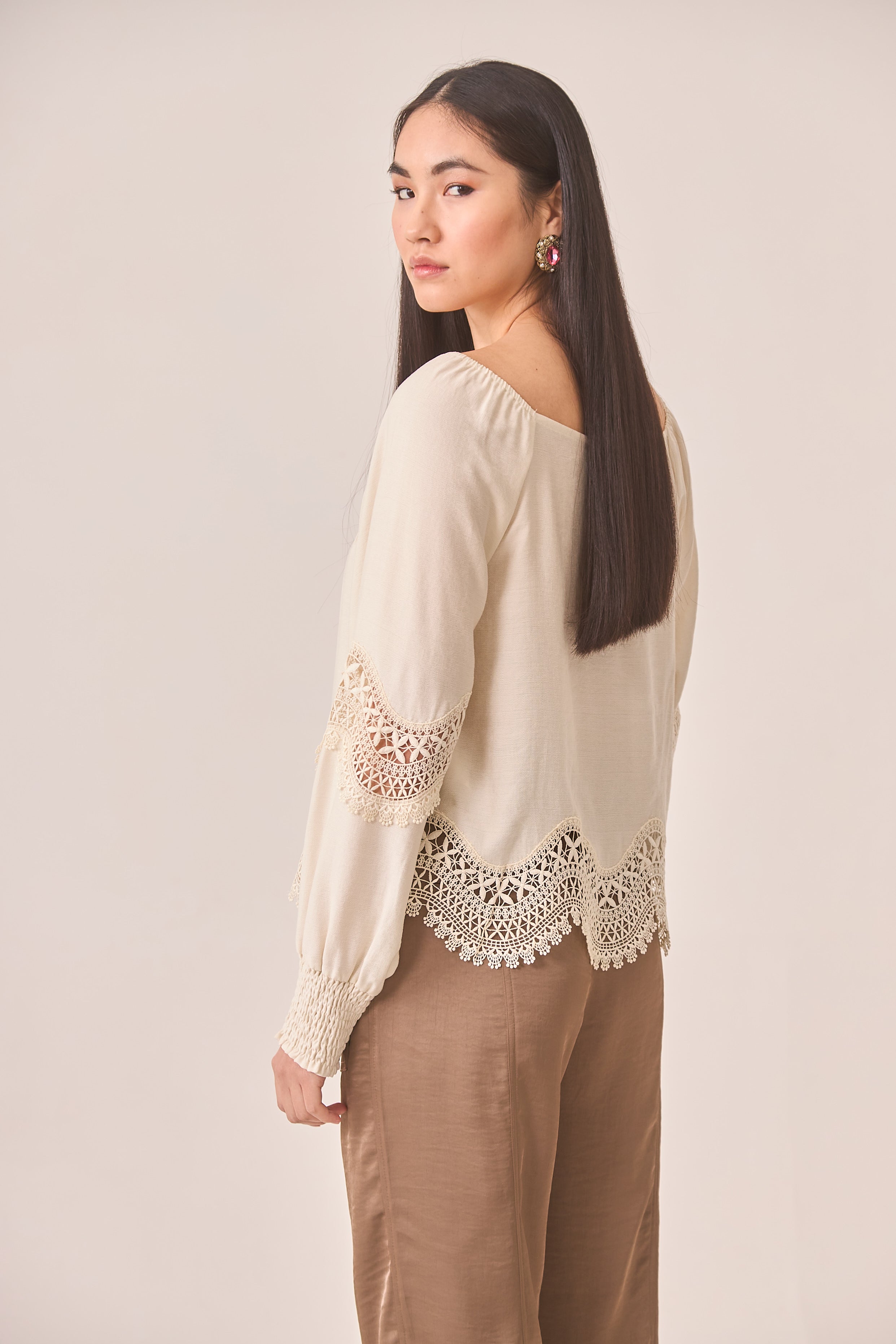BLUSA ONDAS GUIPUR - IVORY