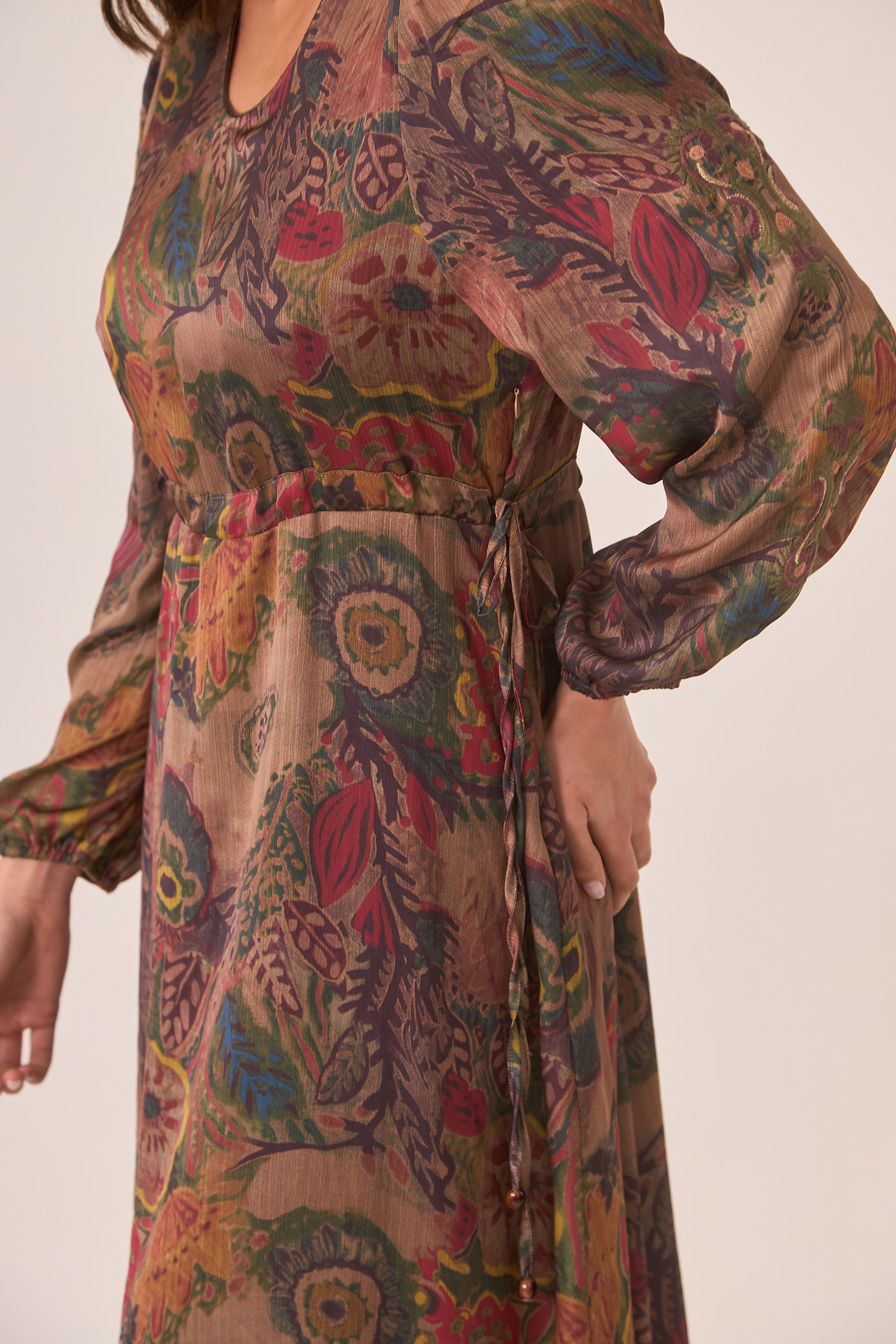 VESTIDO FLORES MULTICOLOR - CHOCOLATE