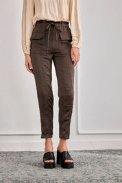 PANTALÓN SATINADO CARGO - CHOCOLATE