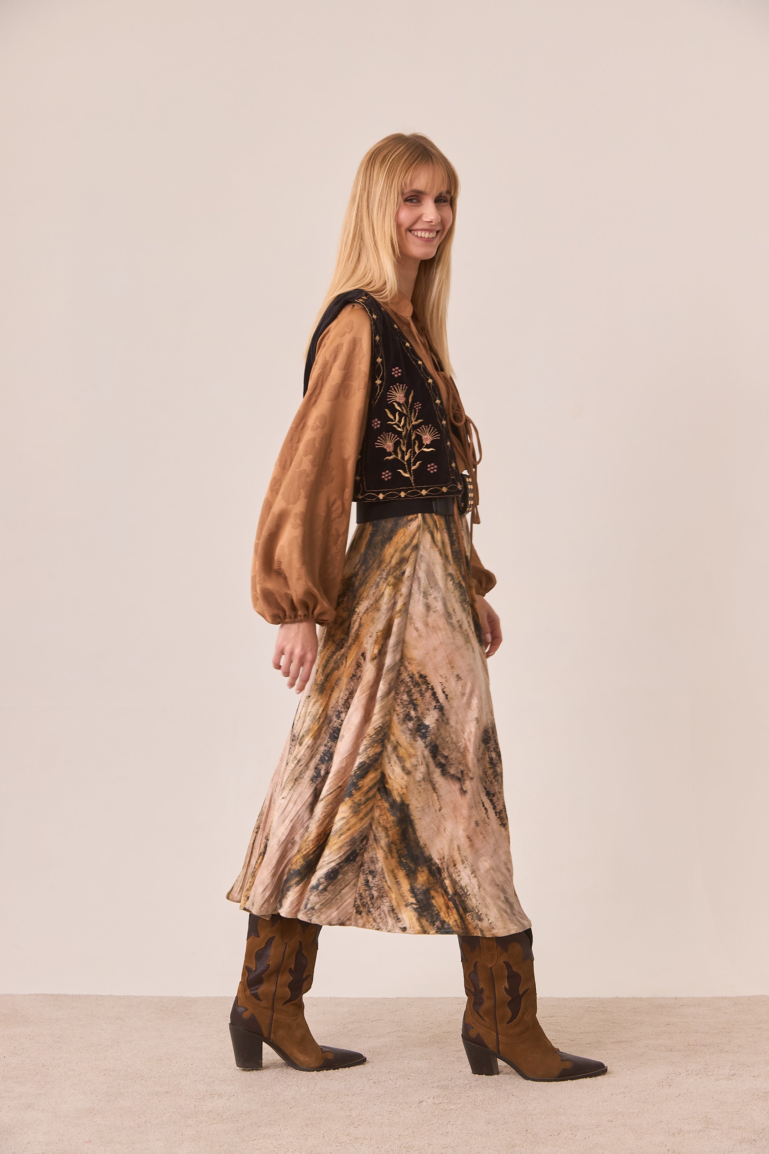 MARBLE PRINT SKIRT - CAMEL