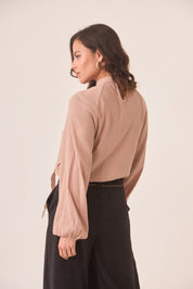 CUT-OUT RUFFLE BLOUSE - PINK