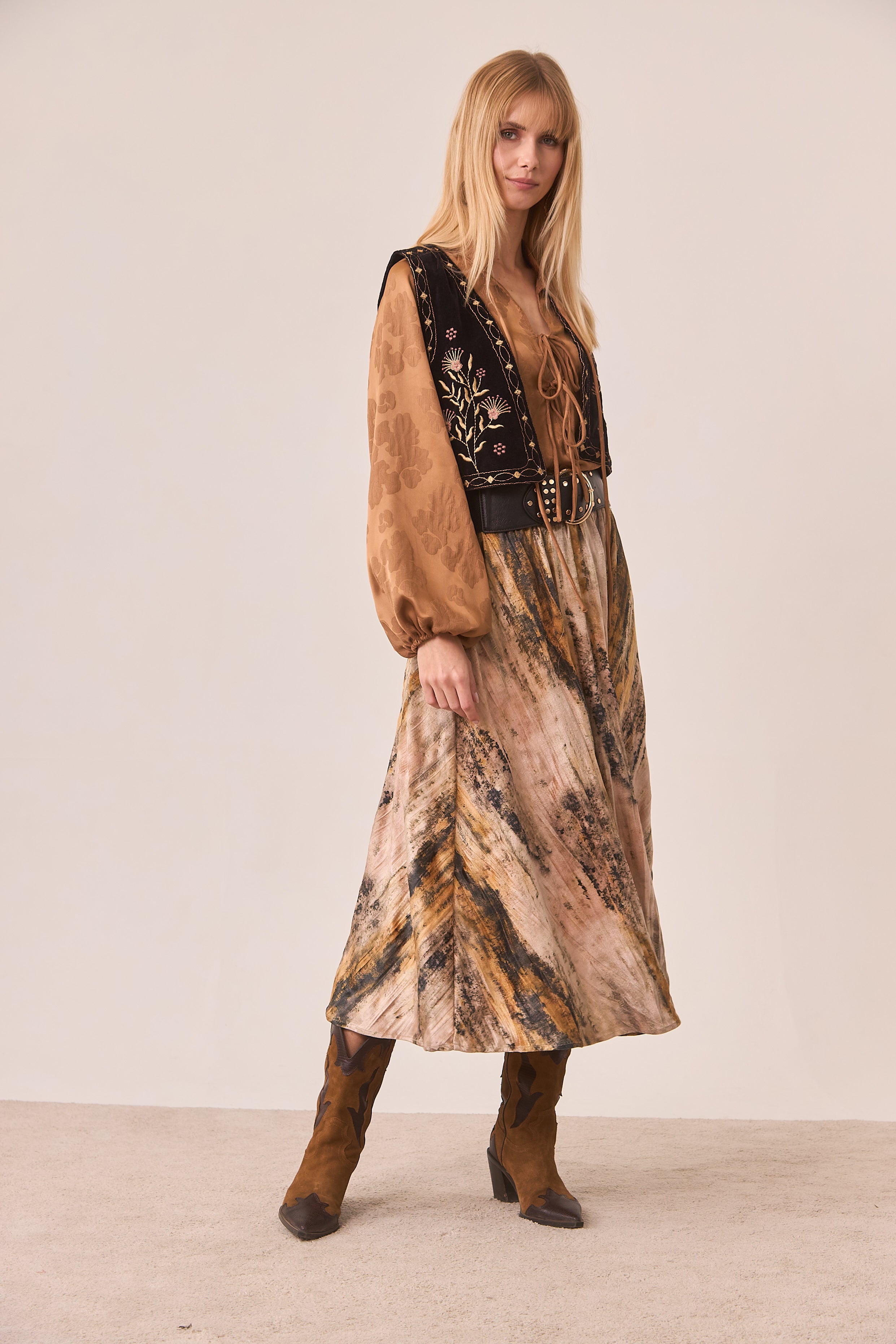 MAO BLOUSE WITH TIES - CAMEL