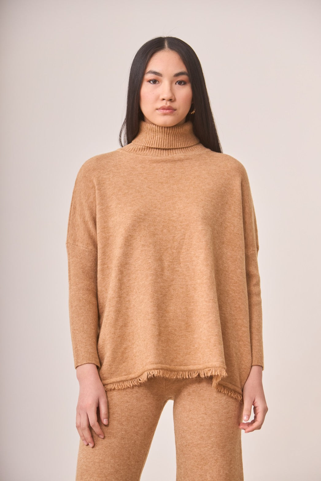 JERSEY BAJO FLECOS - CAMEL