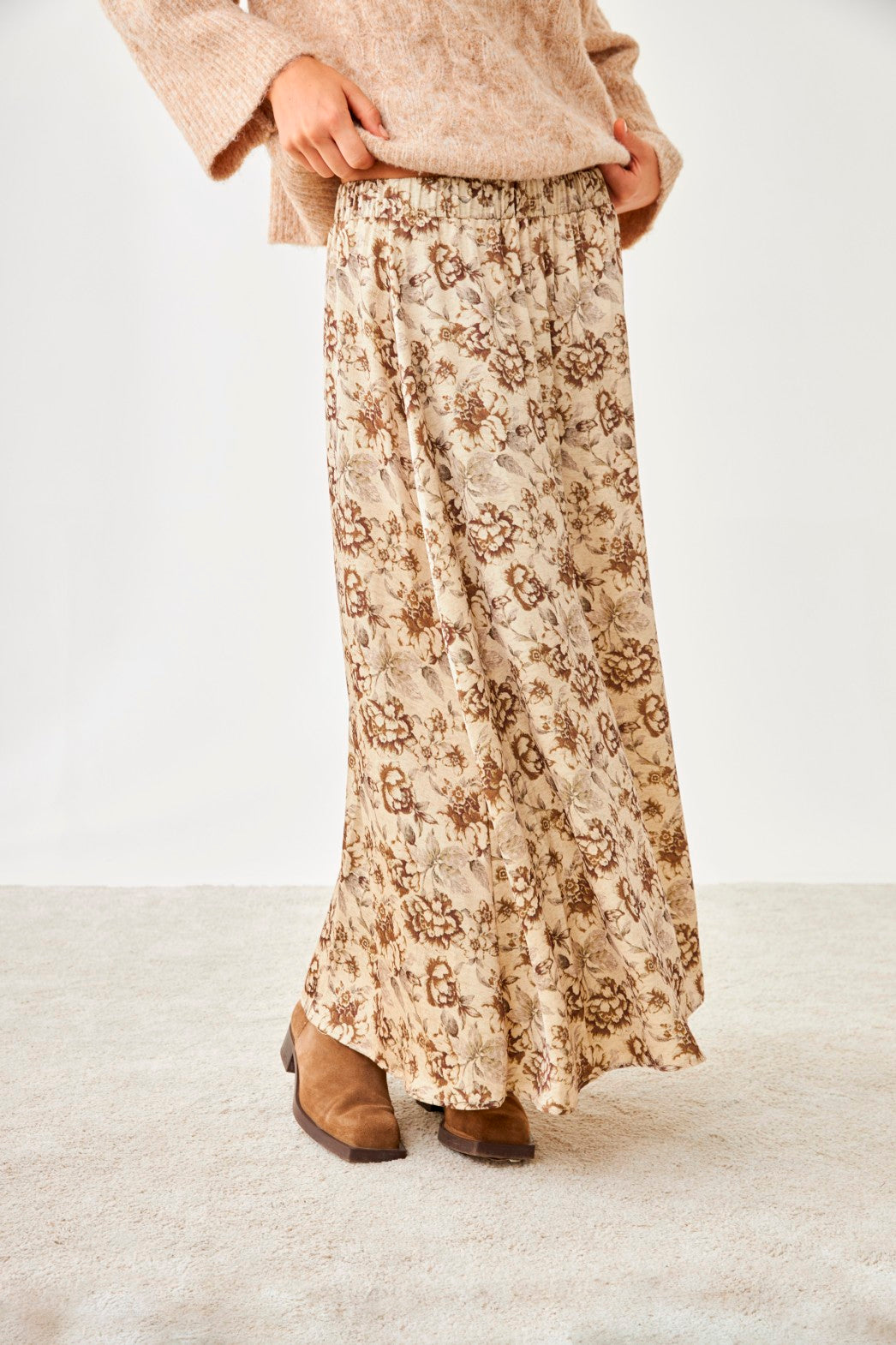 FALDA LARGA FLUIDA FLORES  - IVORY