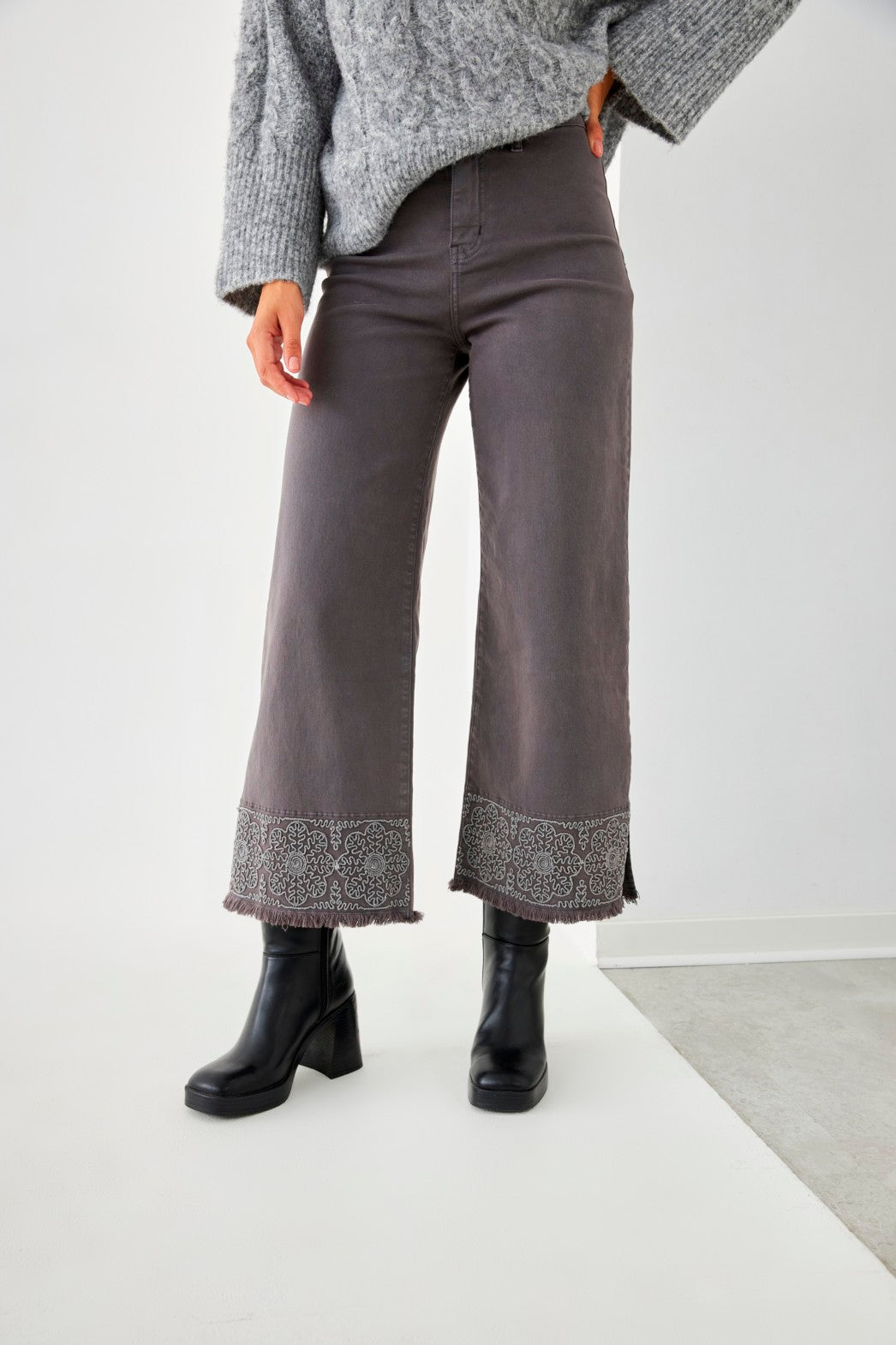 JEANS WIDE LEG - GREY