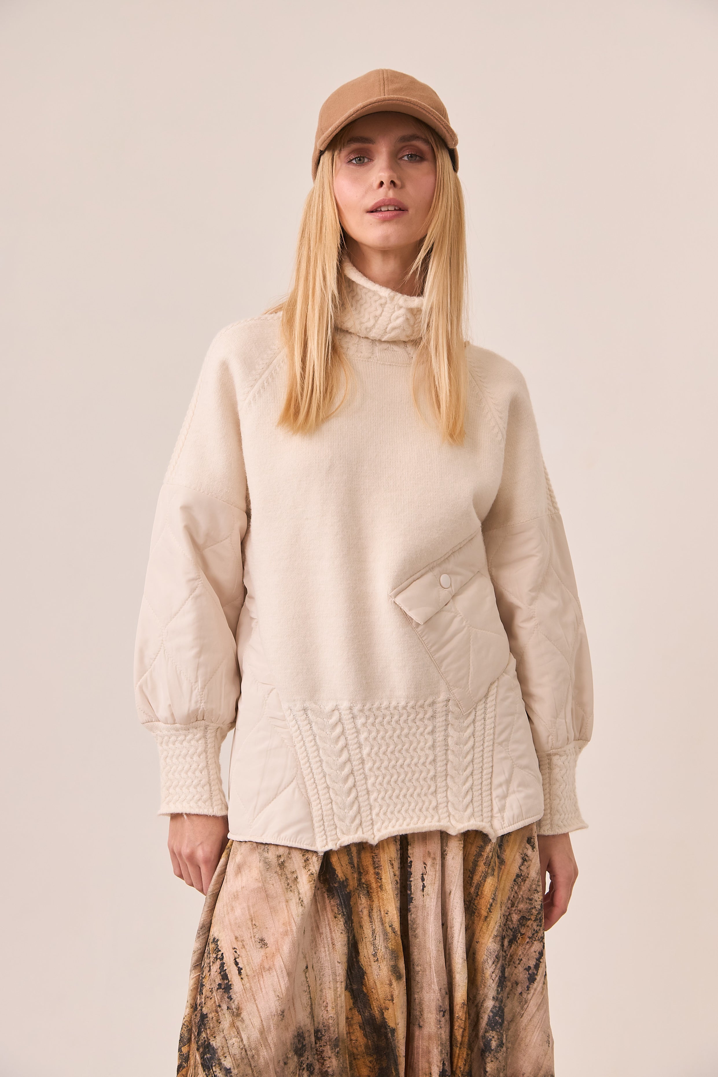 COMBINED TURTLE NECK SWEATER - IVORY
