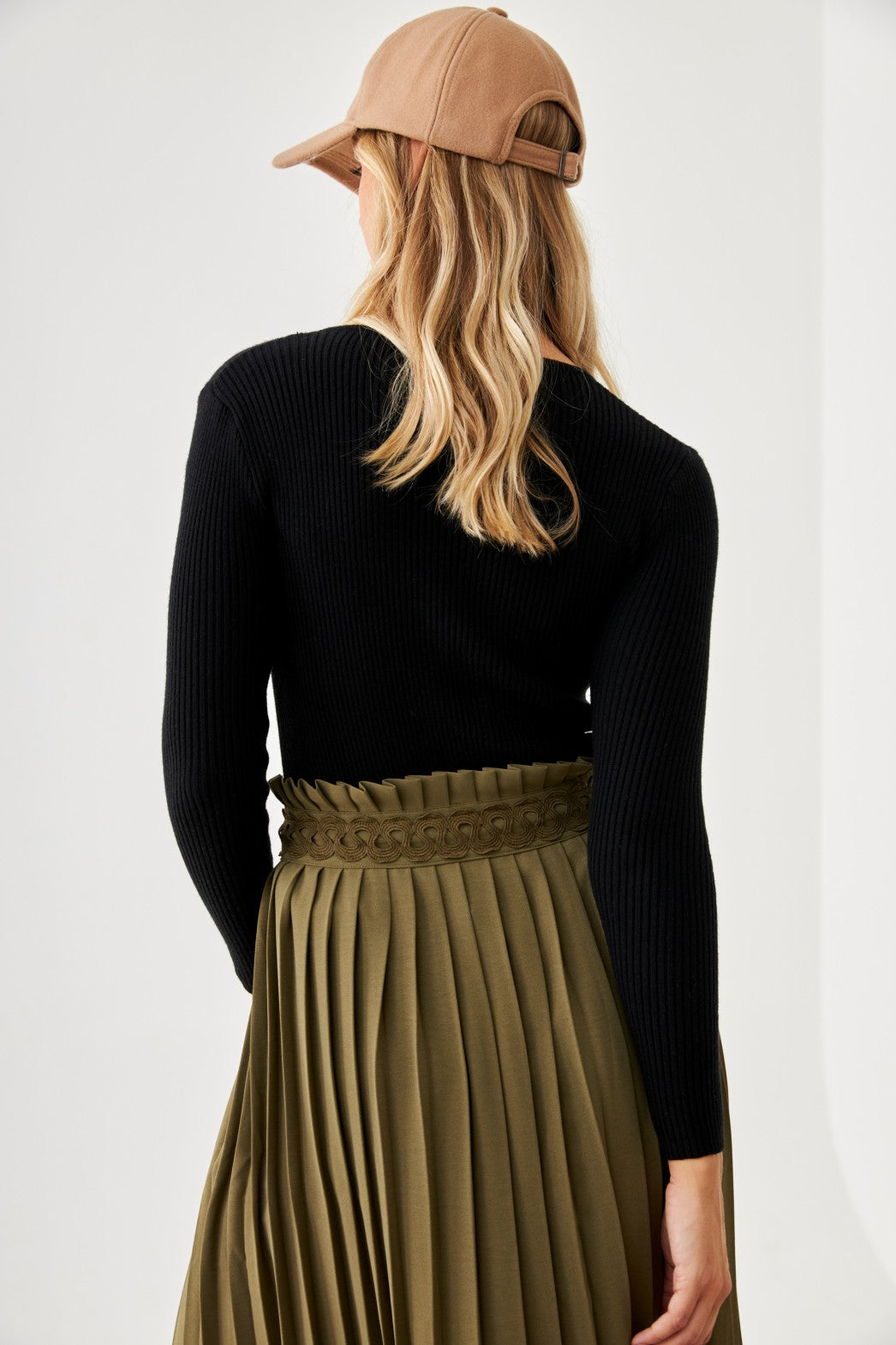 JERSEY CUT OUT BOTONES - BLACK