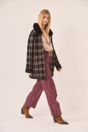 ABRIGO CUADROS CUELLO PELO - BLACK