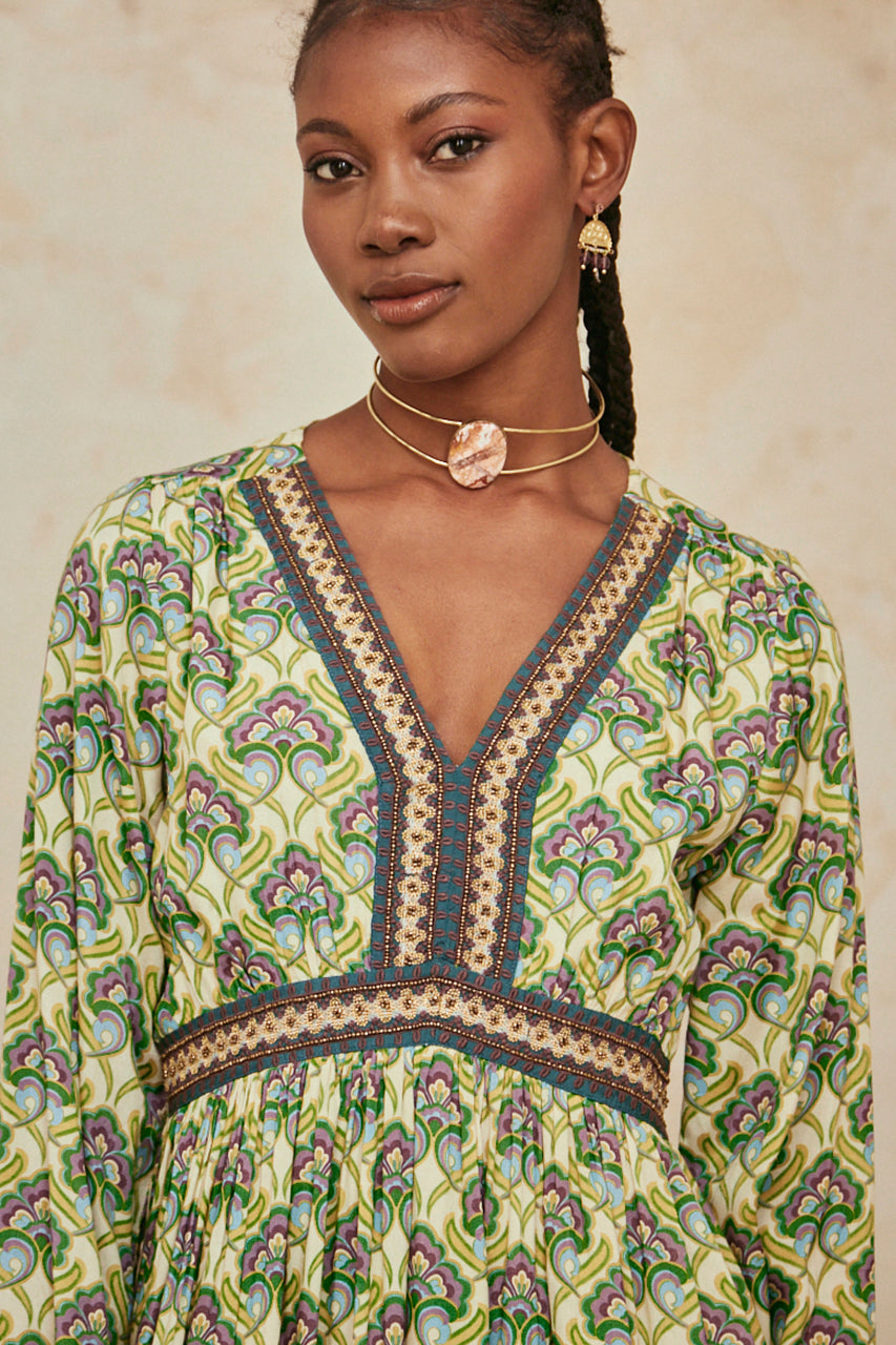 SHORT DRESS WITH LONG SLEEVES AND EMBROIDERY PRINTED - GREEN
