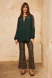 BLUSA OVERSIZE MANGA LARGA ESTAMPADA CON BORDADOS - GREEN