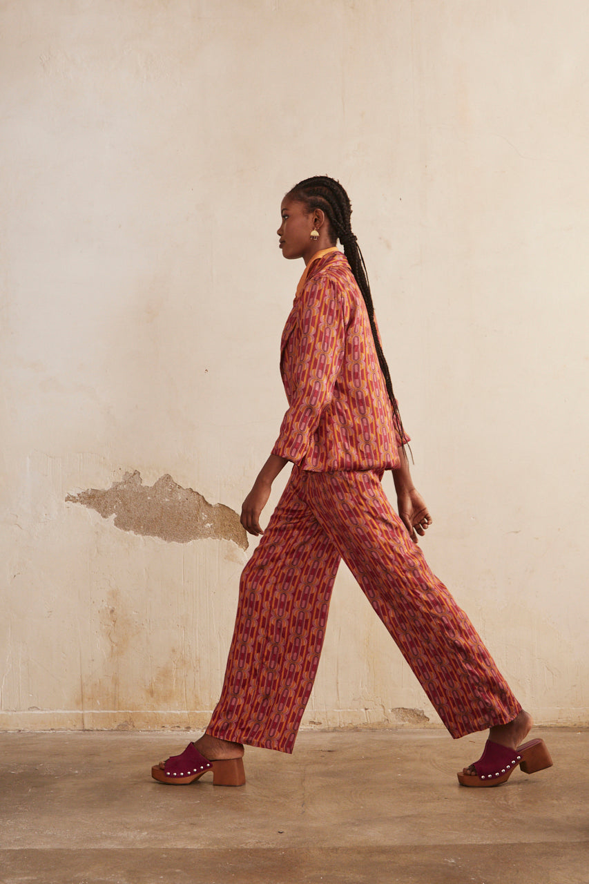 PRINTED FLUID STRAIGHT PANTS - MAGENTA