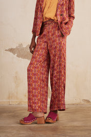 PRINTED FLUID STRAIGHT PANTS - MAGENTA
