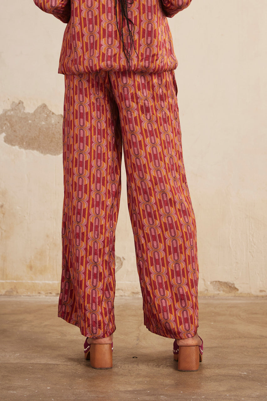 PRINTED FLUID STRAIGHT PANTS - MAGENTA