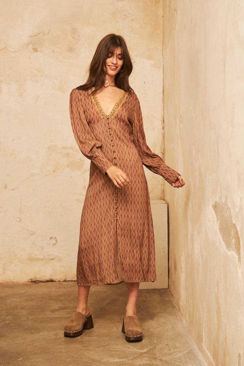 Long-sleeved printed MIDI dress with embroidery - Camel