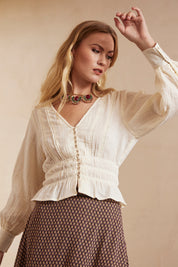 BLUSA AJUSTADA LISA CON GOMAS - ECRU