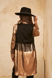 SHORT EMBROIDERED VEST - BLACK