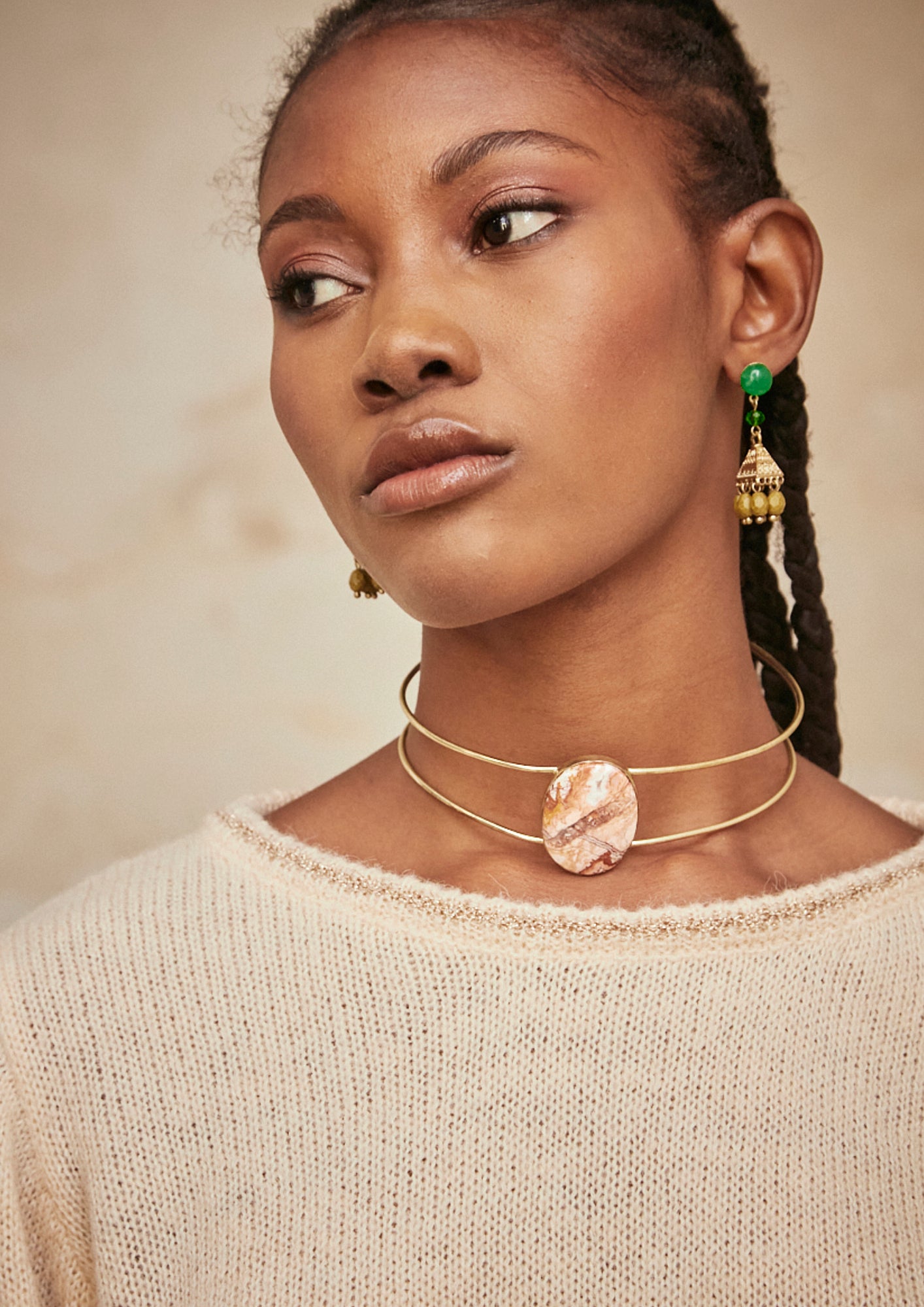 CHOCKER WITH NATURAL STONE BROWN - CAMEL