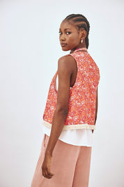 CHALECO ESTAMPADO PAISLEY - CORAL