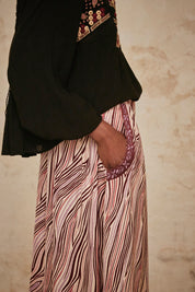 Long printed skirt with embroidery - Wine