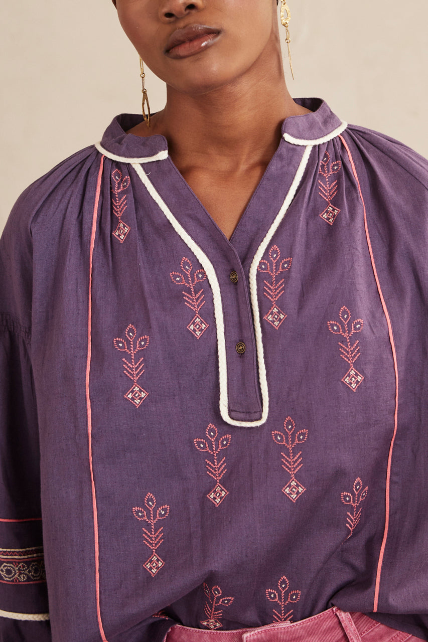 BLUSA MANGA LARGA LISA C/ BORDADO - PURPLE